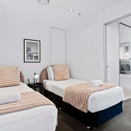 Ocean View Apartments With Balcony - Circle On Cavill - Central Location! - Self Contained & Privately Managed Guldkusten Exteriör bild