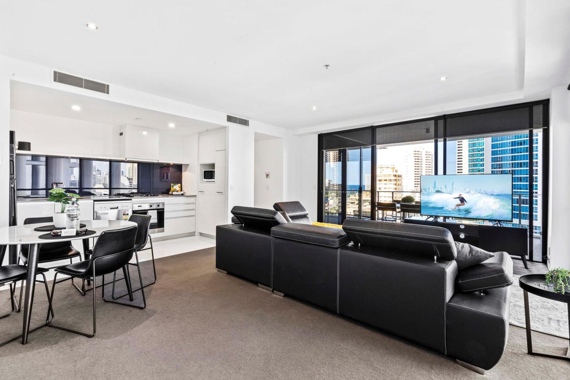 Ocean View Apartments With Balcony - Circle On Cavill - Central Location! - Self Contained & Privately Managed Guldkusten Exteriör bild