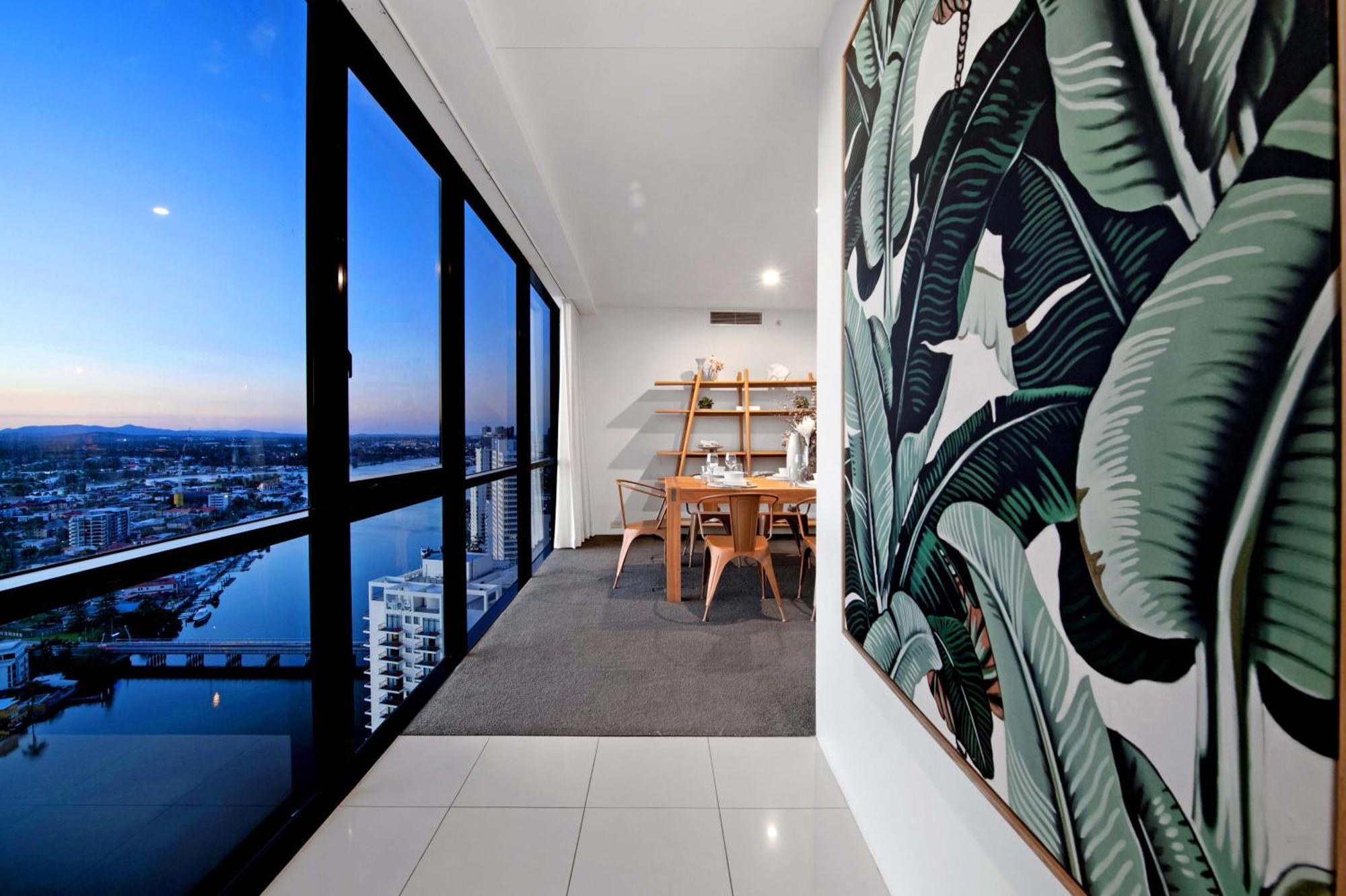 Ocean View Apartments With Balcony - Circle On Cavill - Central Location! - Self Contained & Privately Managed Guldkusten Exteriör bild