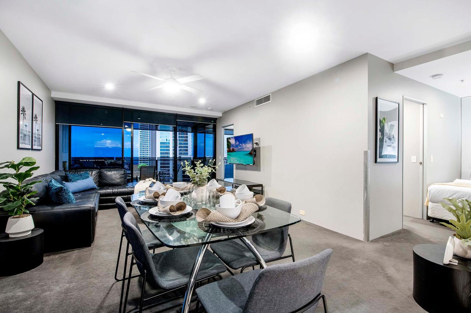 Ocean View Apartments With Balcony - Circle On Cavill - Central Location! - Self Contained & Privately Managed Guldkusten Exteriör bild