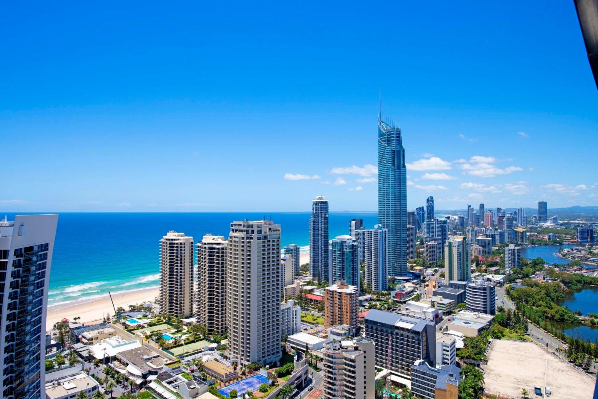 Ocean View Apartments With Balcony - Circle On Cavill - Central Location! - Self Contained & Privately Managed Guldkusten Exteriör bild