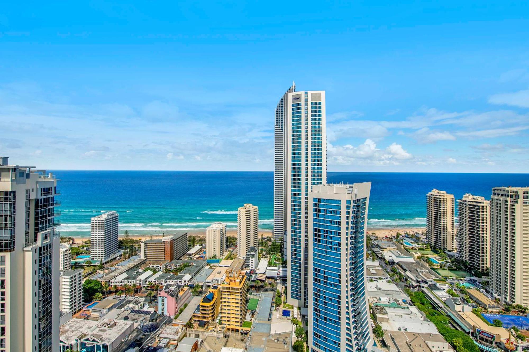 Ocean View Apartments With Balcony - Circle On Cavill - Central Location! - Self Contained & Privately Managed Guldkusten Exteriör bild