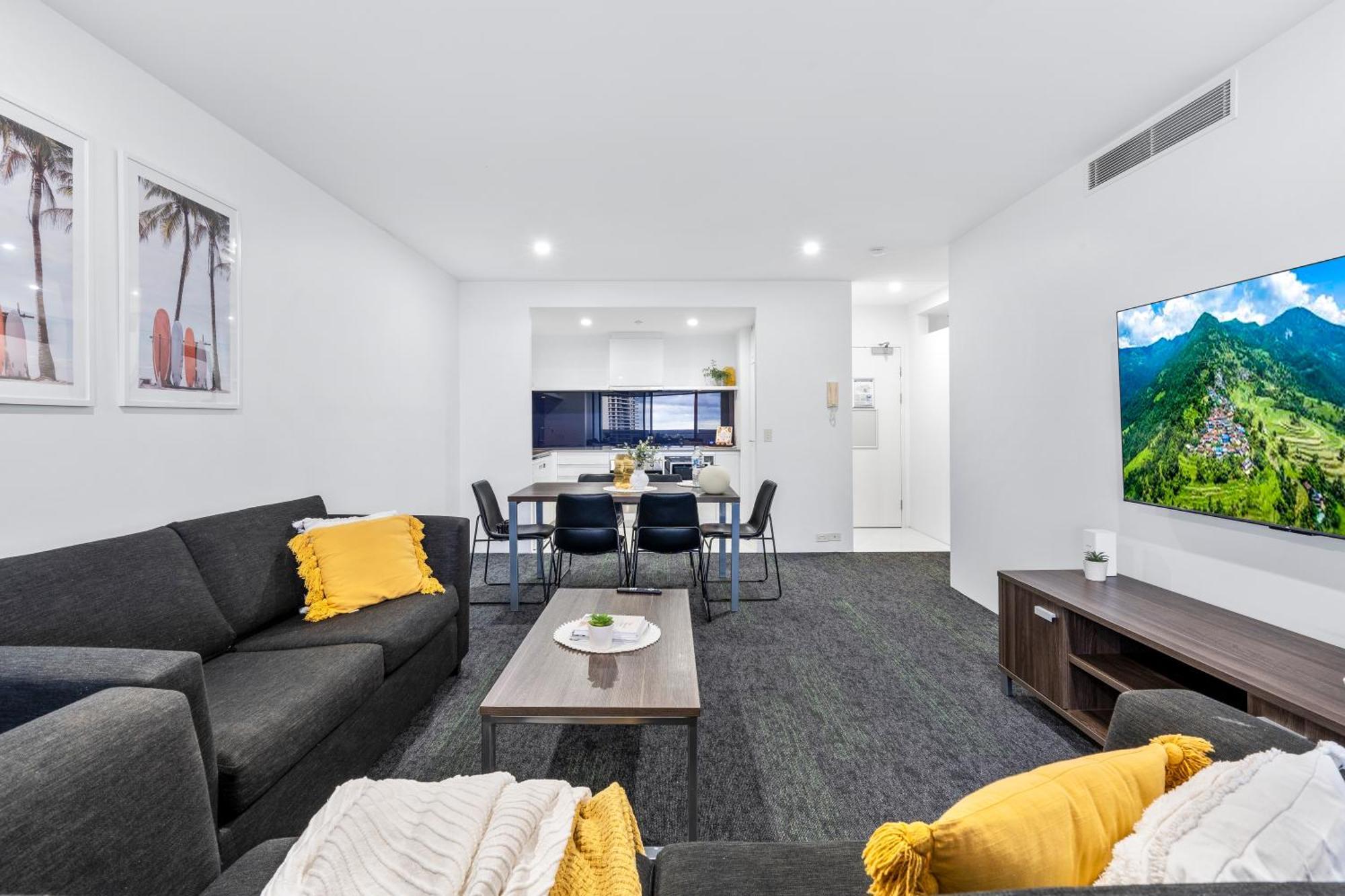 Ocean View Apartments With Balcony - Circle On Cavill - Central Location! - Self Contained & Privately Managed Guldkusten Exteriör bild