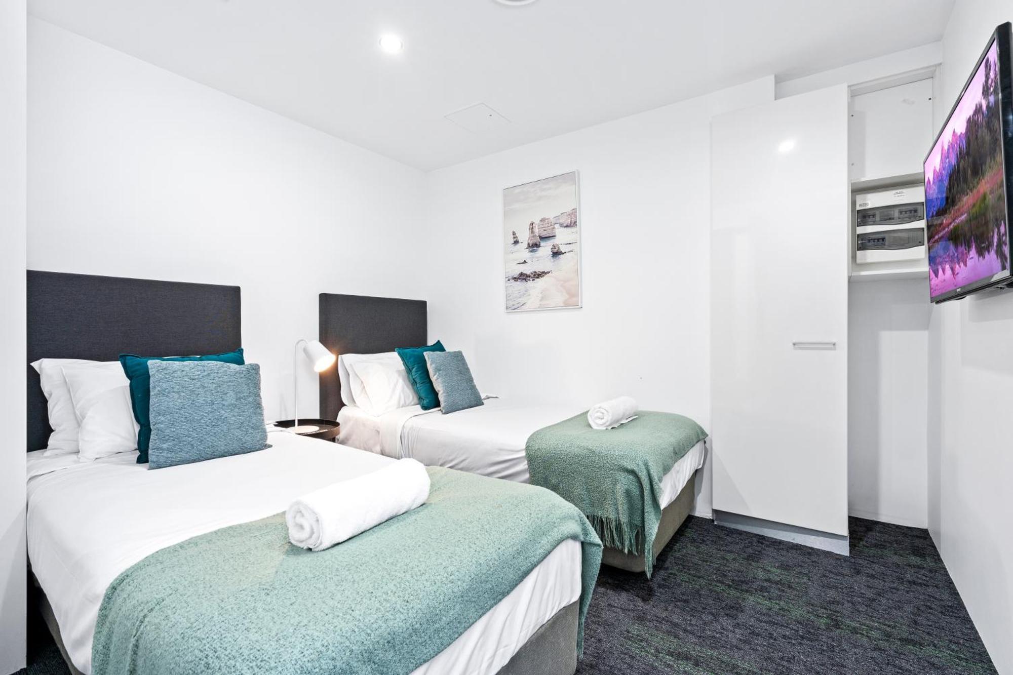 Ocean View Apartments With Balcony - Circle On Cavill - Central Location! - Self Contained & Privately Managed Guldkusten Exteriör bild