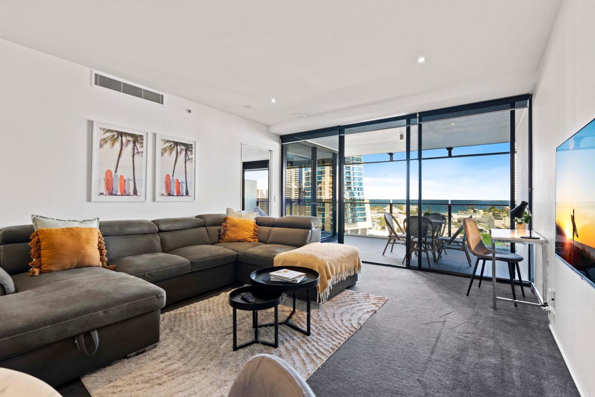 Ocean View Apartments With Balcony - Circle On Cavill - Central Location! - Self Contained & Privately Managed Guldkusten Exteriör bild